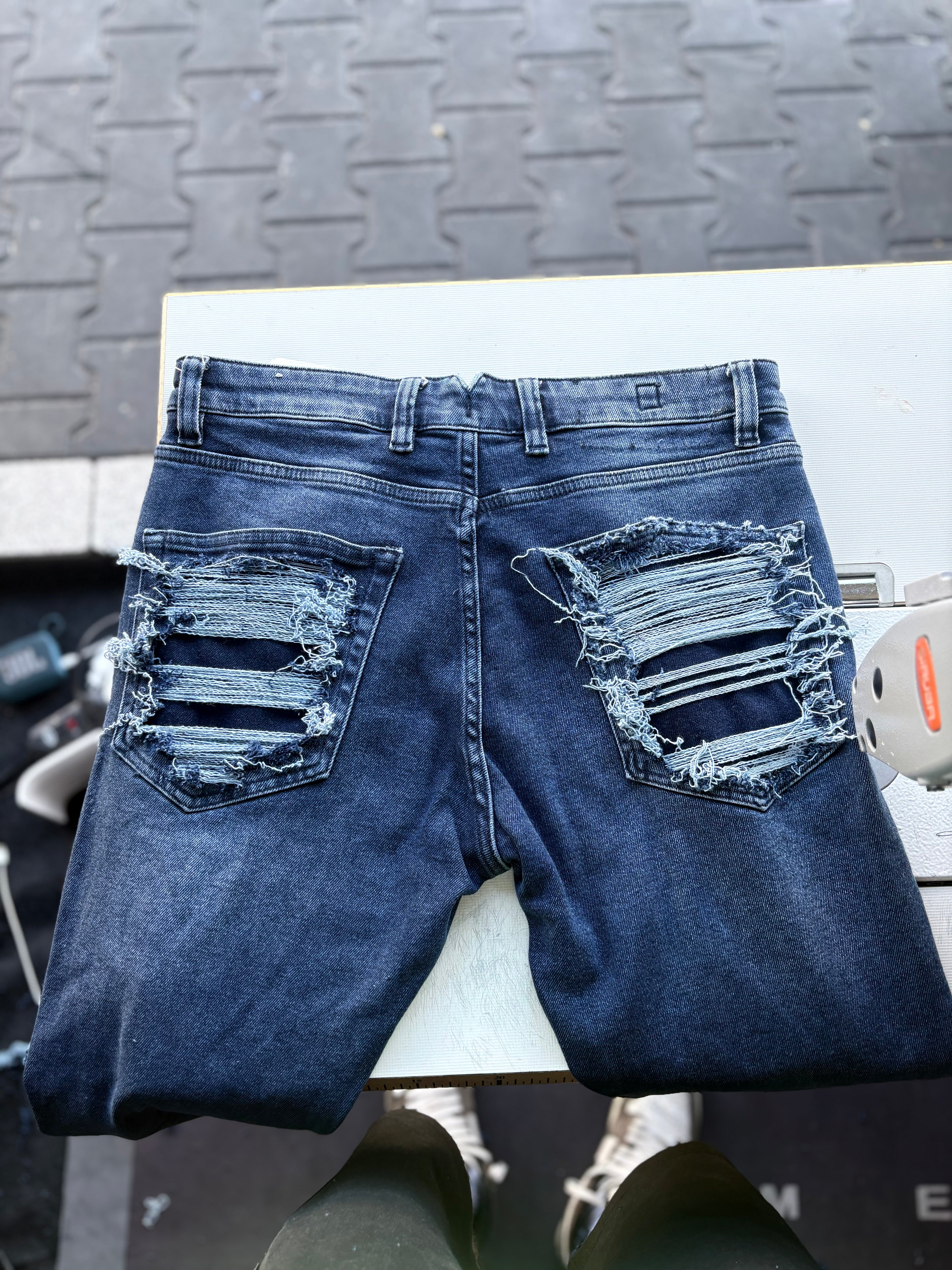 Dripped Slimfit Custom Jeans | M