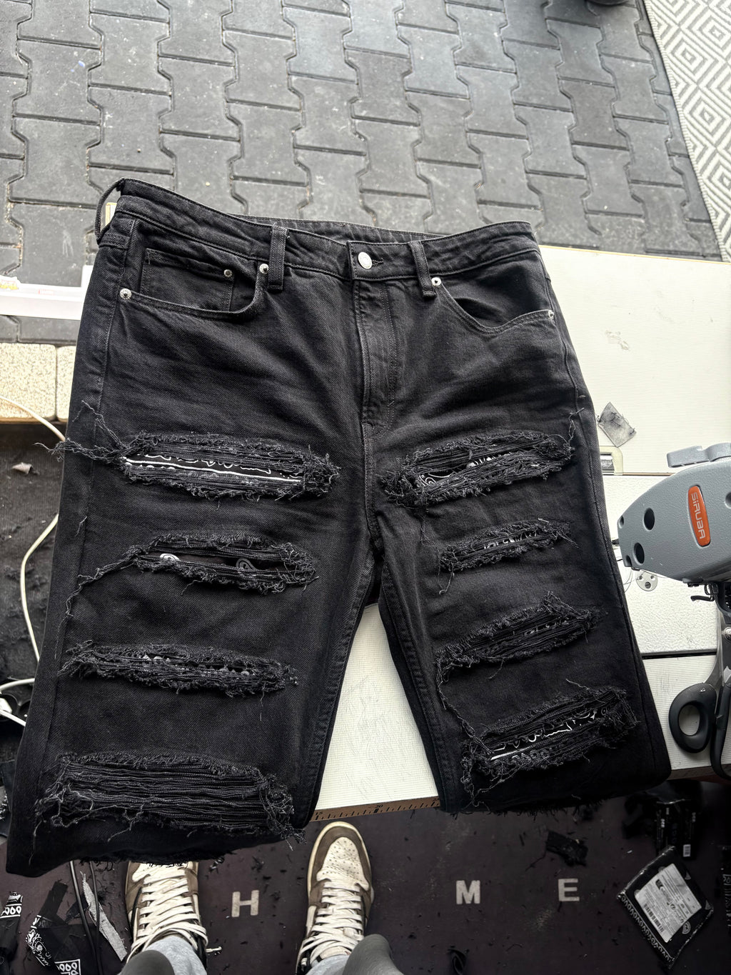 Dripped Slimfit Custom Jeans | M