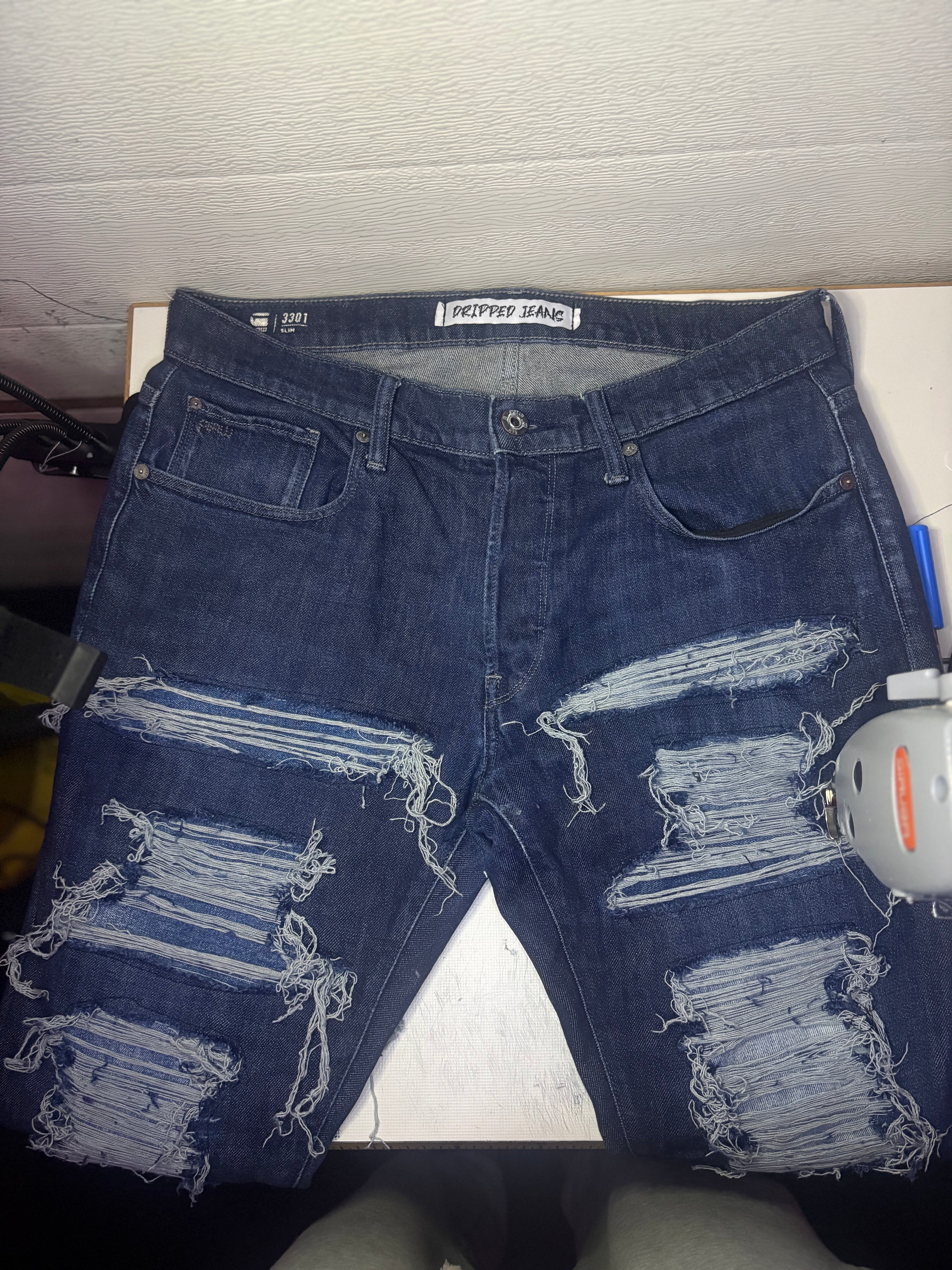 Dripped Slimfit Distressed Jeans | M