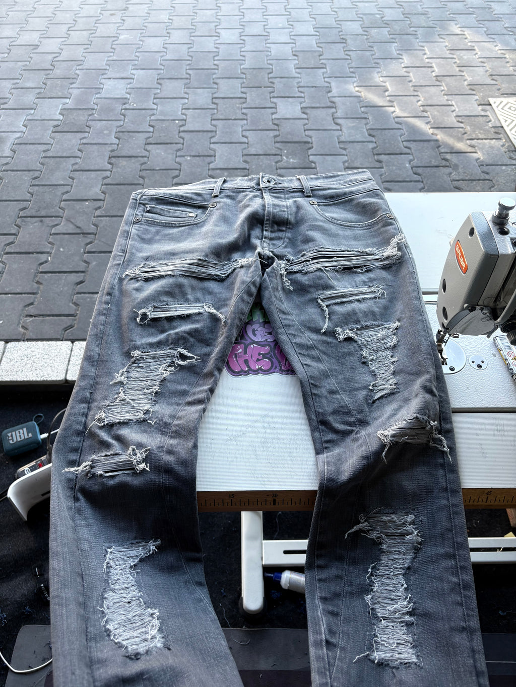 Dripped Slimfit Custom Jeans | M