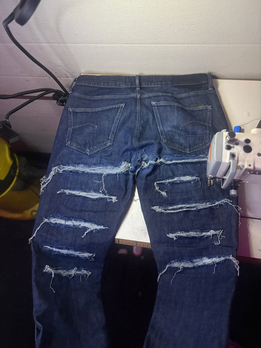 Dripped Slimfit Distressed Jeans | M