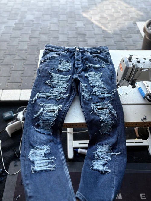 Dripped Slimfit Custom Jeans | M
