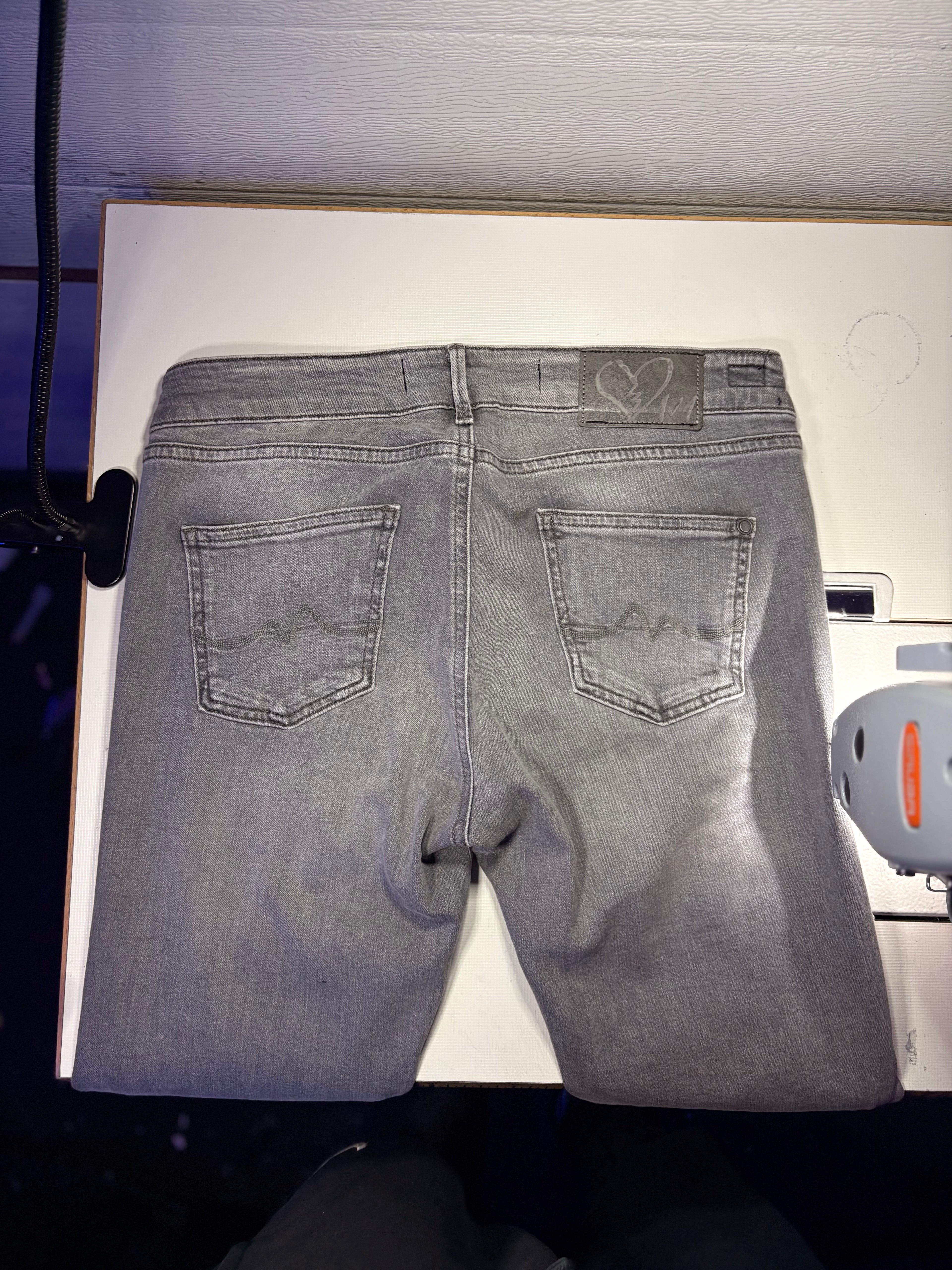 Dripped Slimfit Distressed Jeans | M