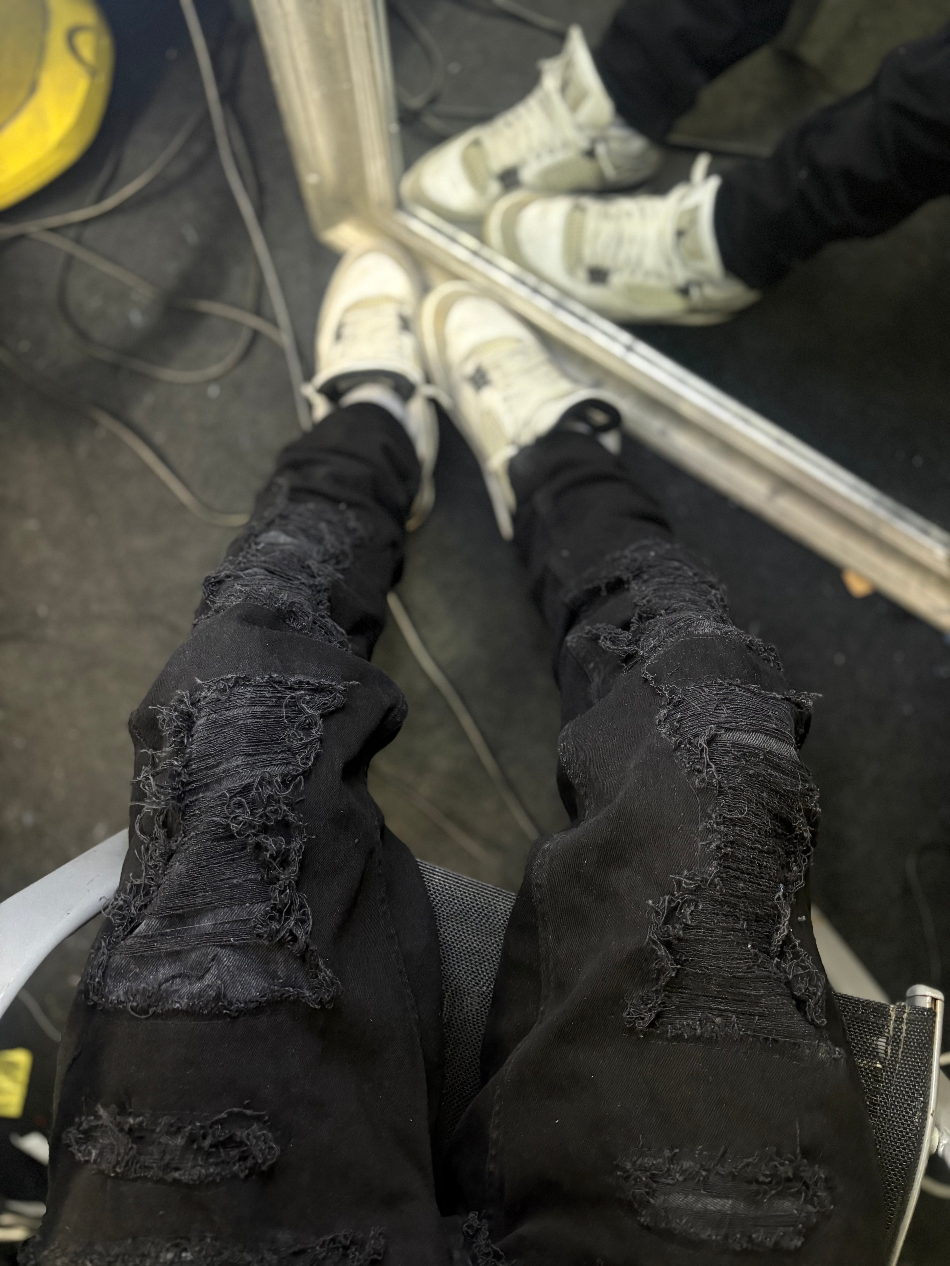 Dripped Slimfit Distressed Jeans | M