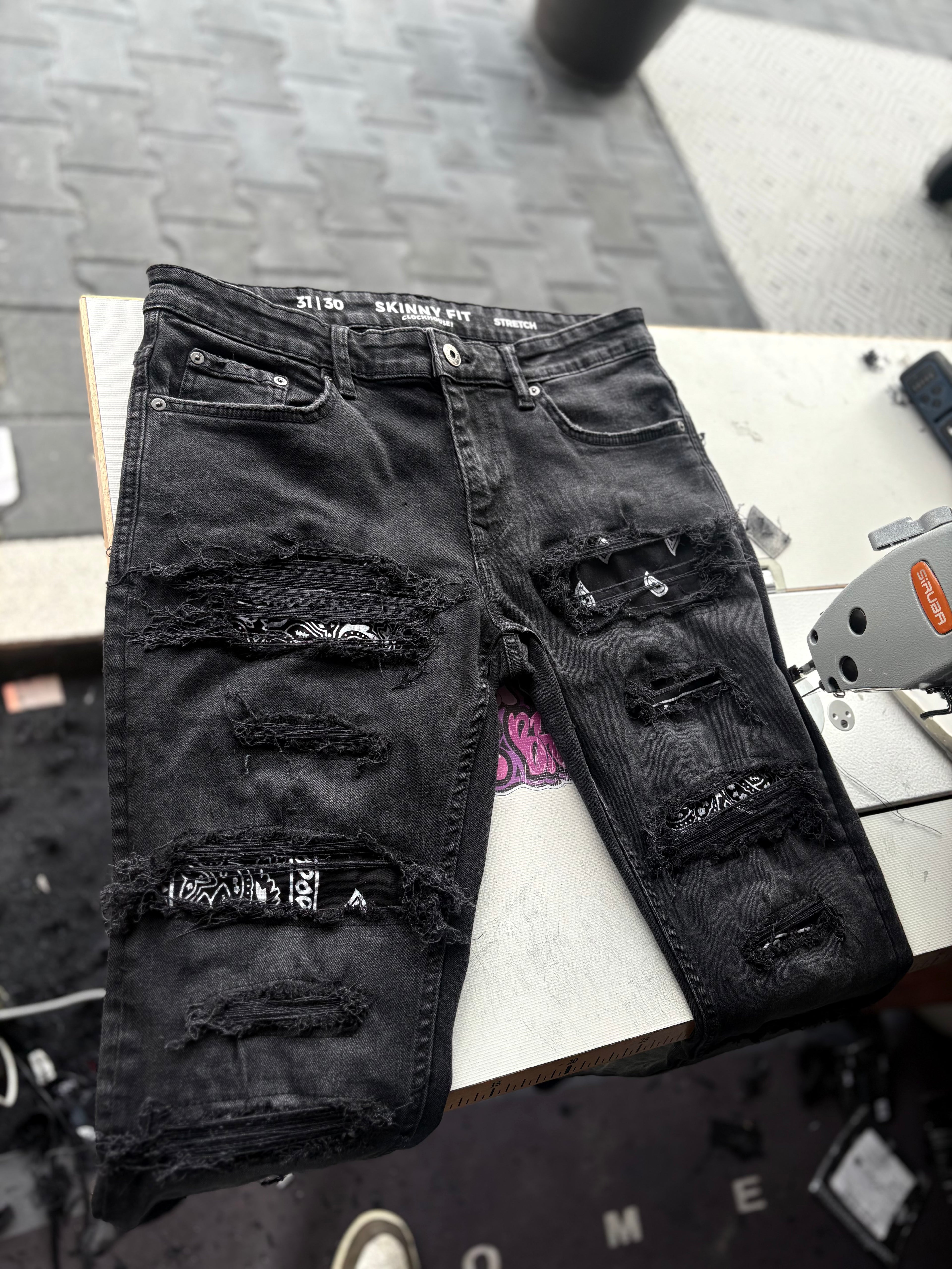 Dripped Slimfit Custom Jeans | M