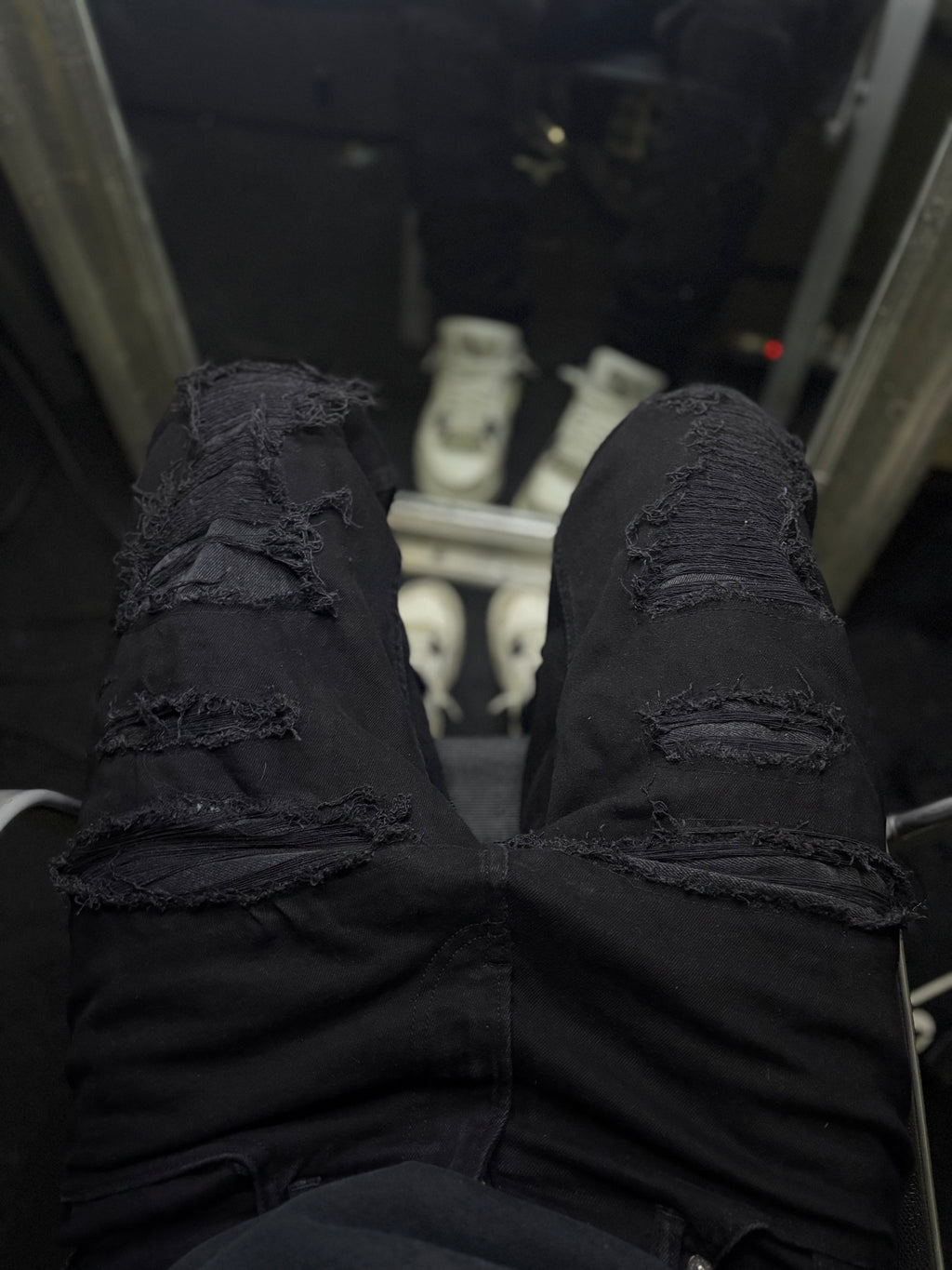 Dripped Slimfit Distressed Jeans | M