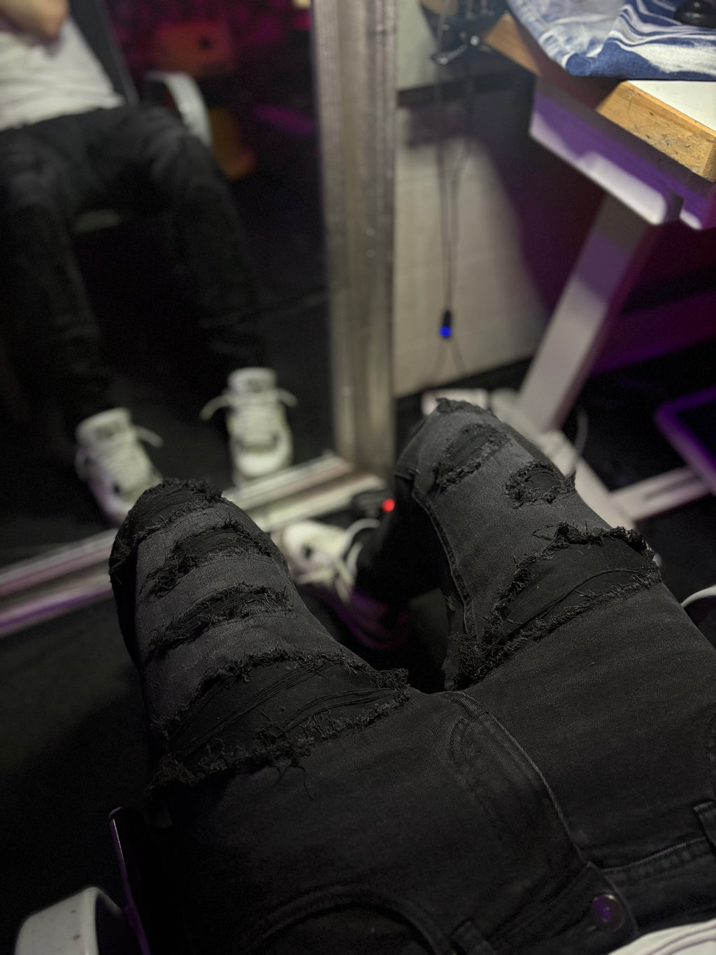 Dripped Slimfit Distressed Jeans | S