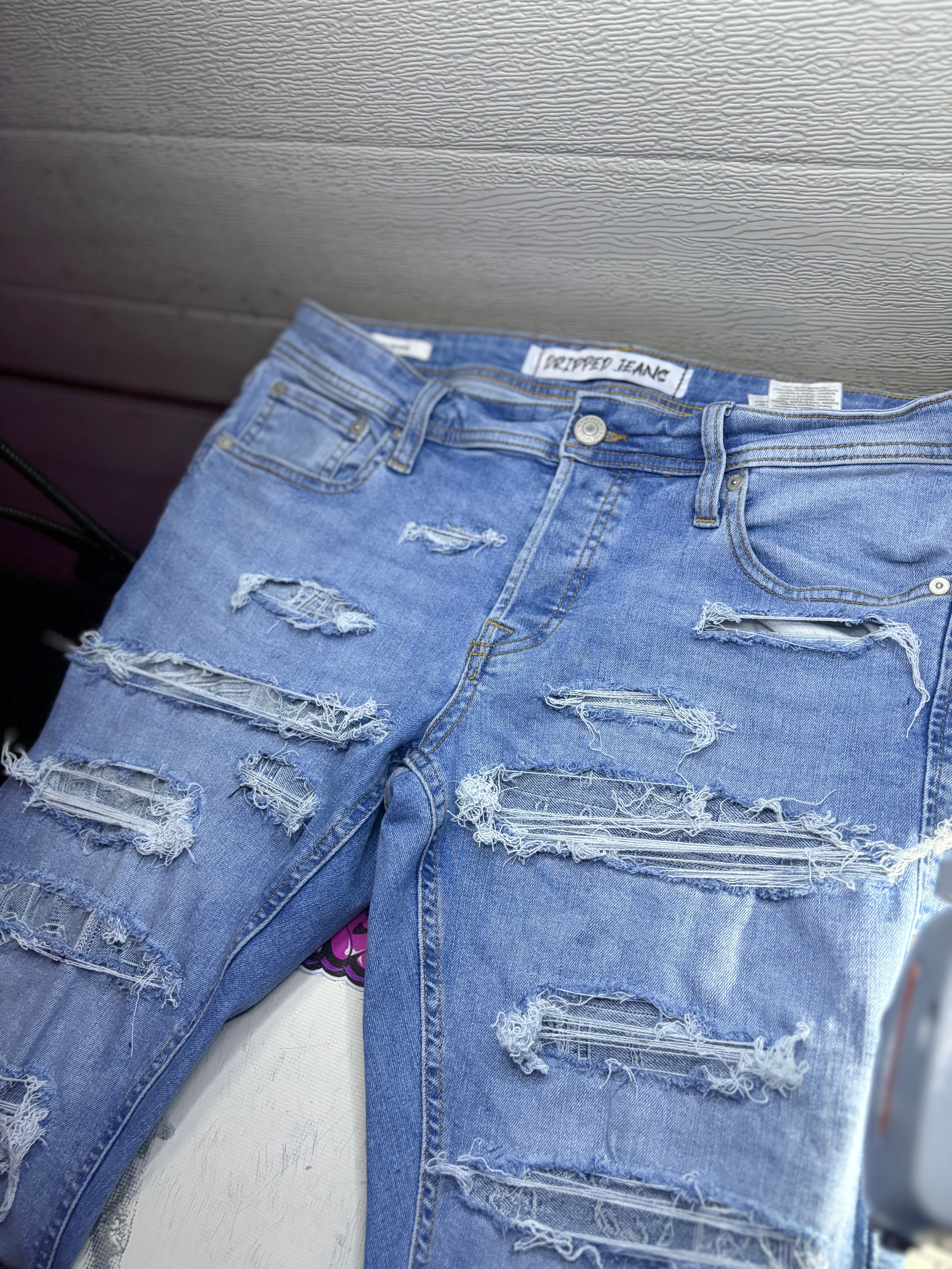 Dripped Slimfit Distressed Jeans | M