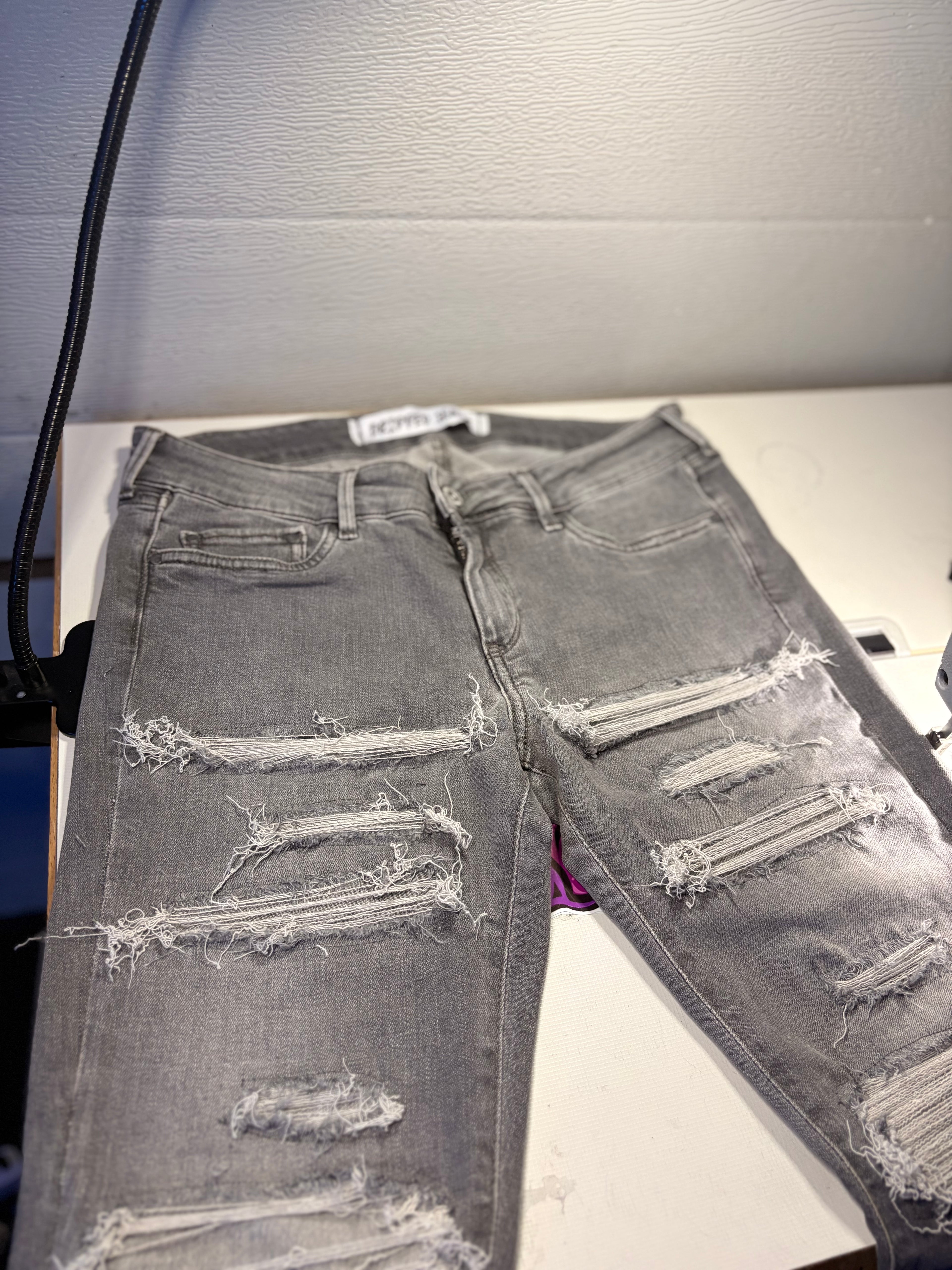 Dripped Slimfit Distressed Jeans | M