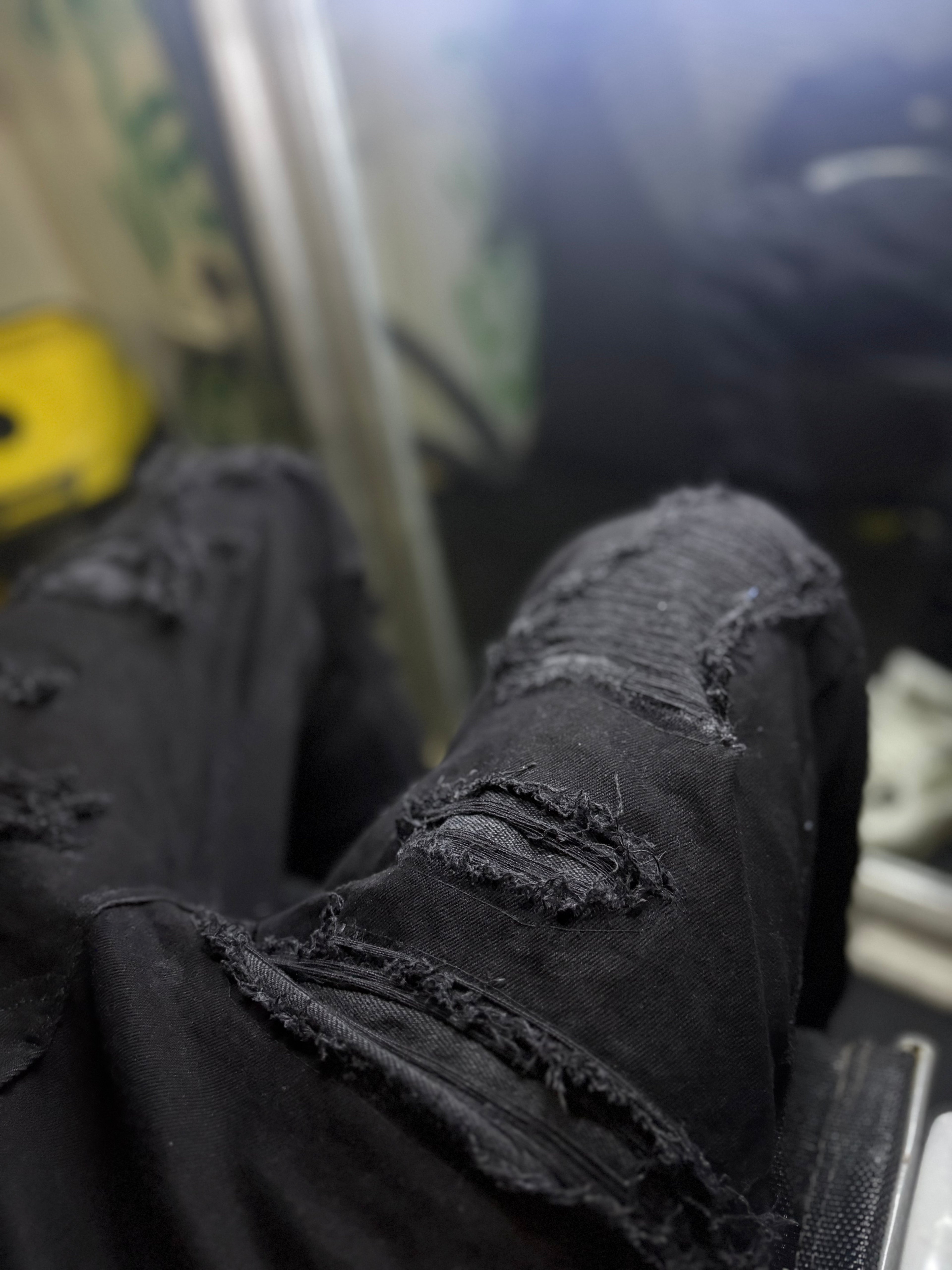 Dripped Slimfit Distressed Jeans | M