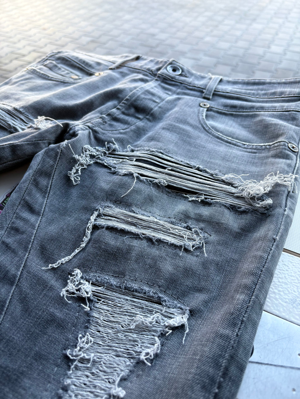 Dripped Slimfit Custom Jeans | M