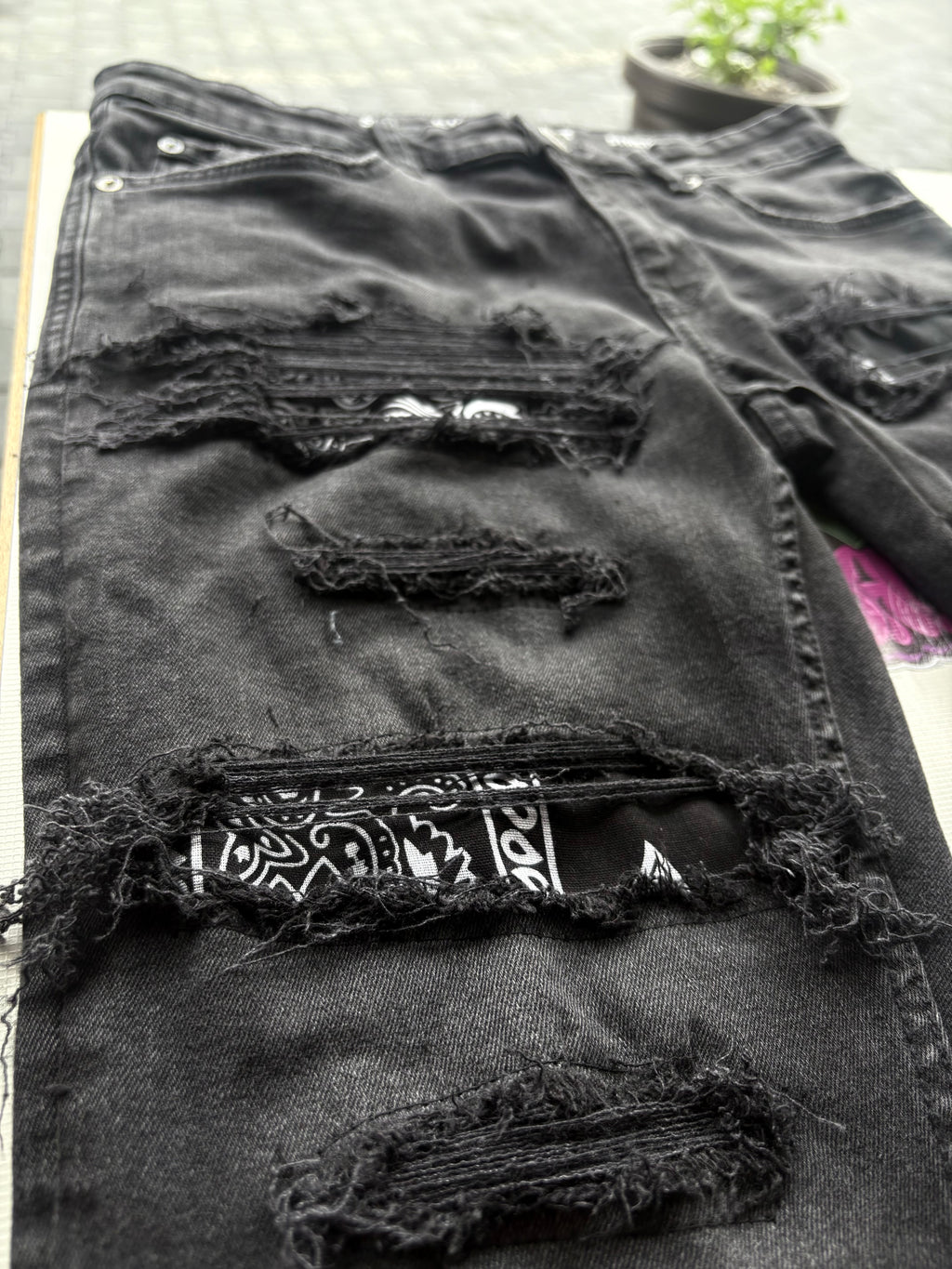 Dripped Slimfit Custom Jeans | M