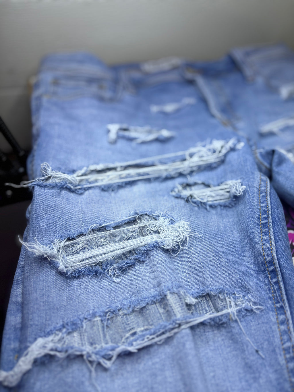 Dripped Slimfit Distressed Jeans | M