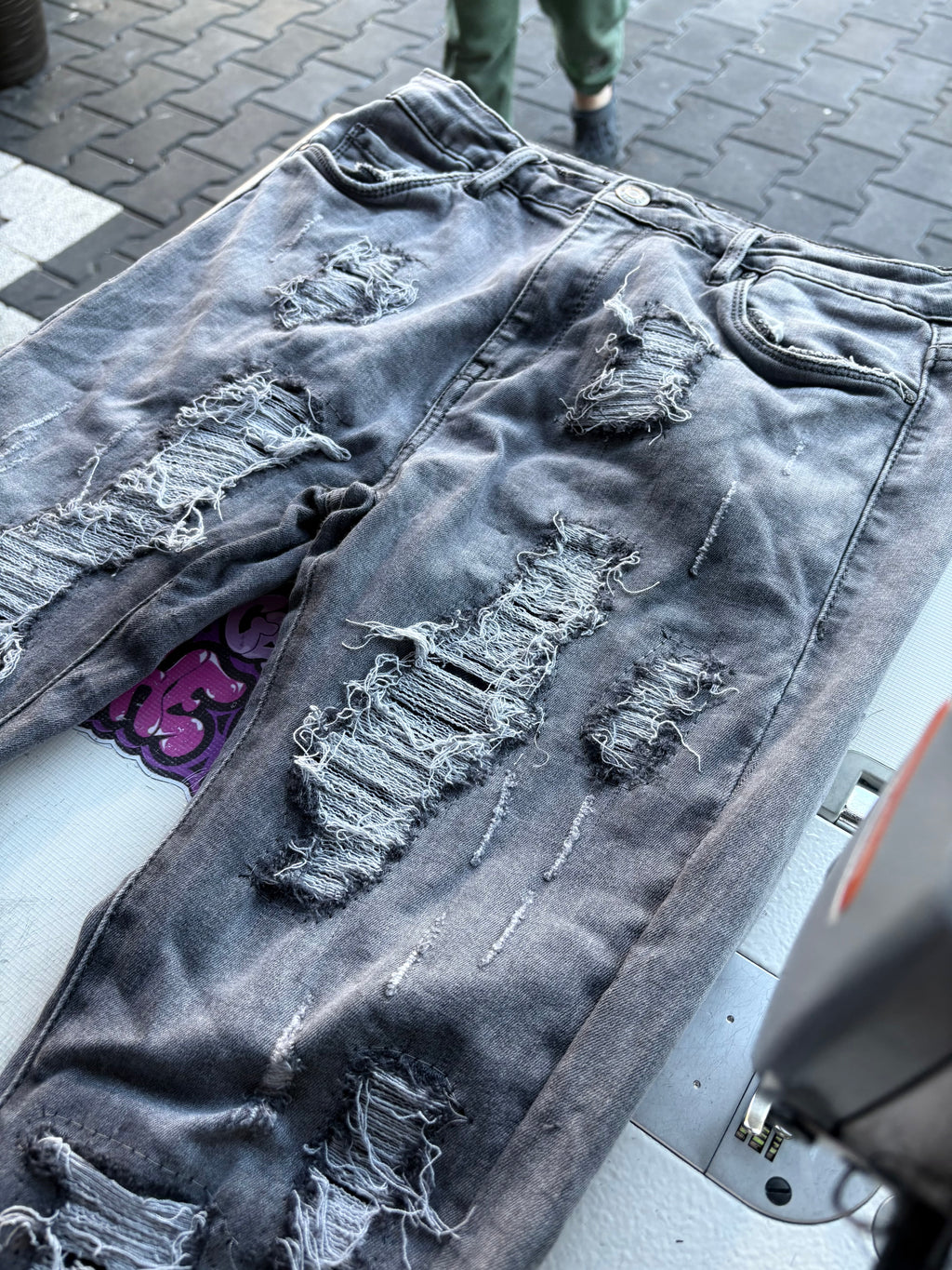 Dripped Slimfit Custom Jeans | S