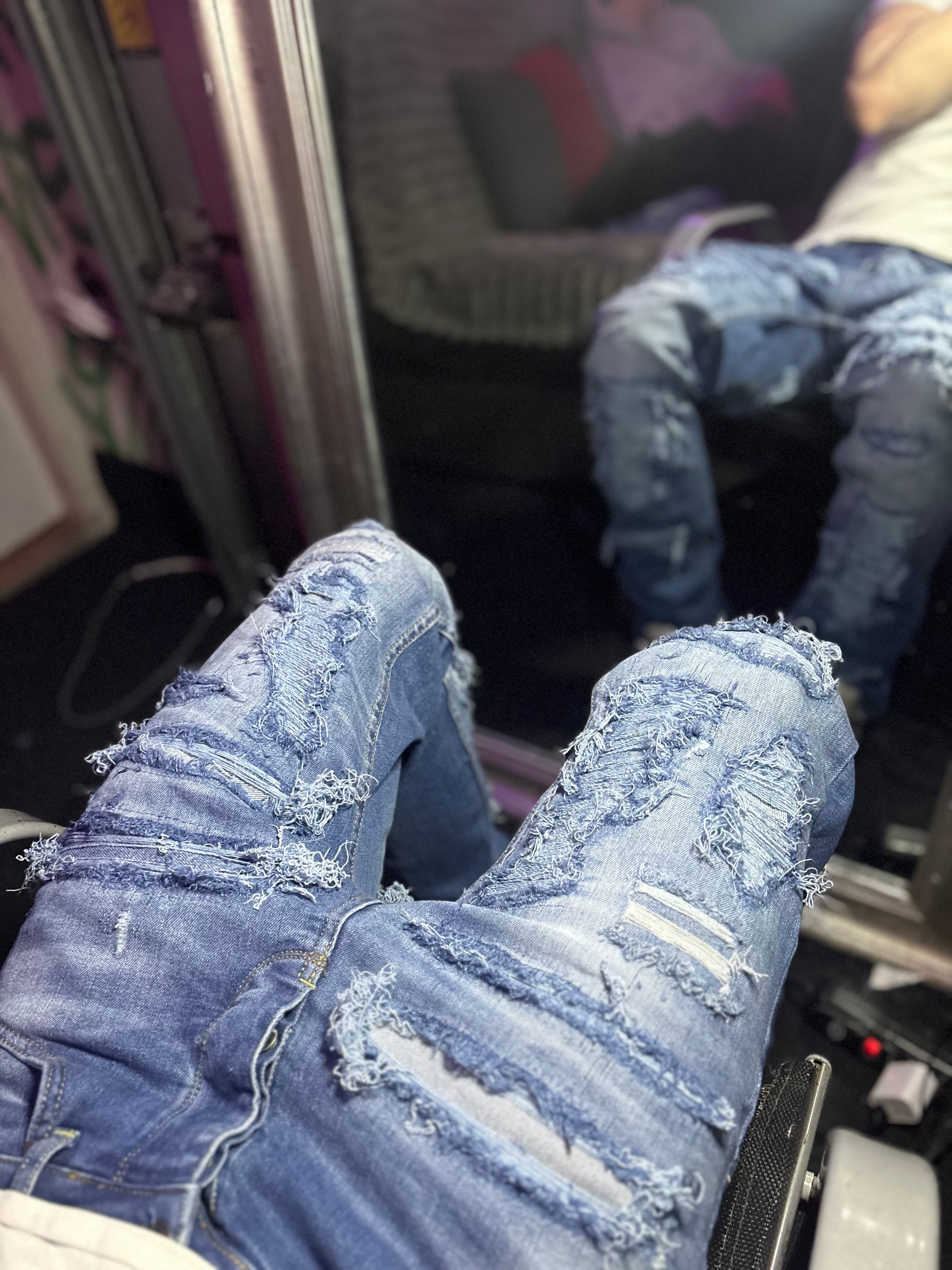 Dripped Slimfit Distressed Jeans | M