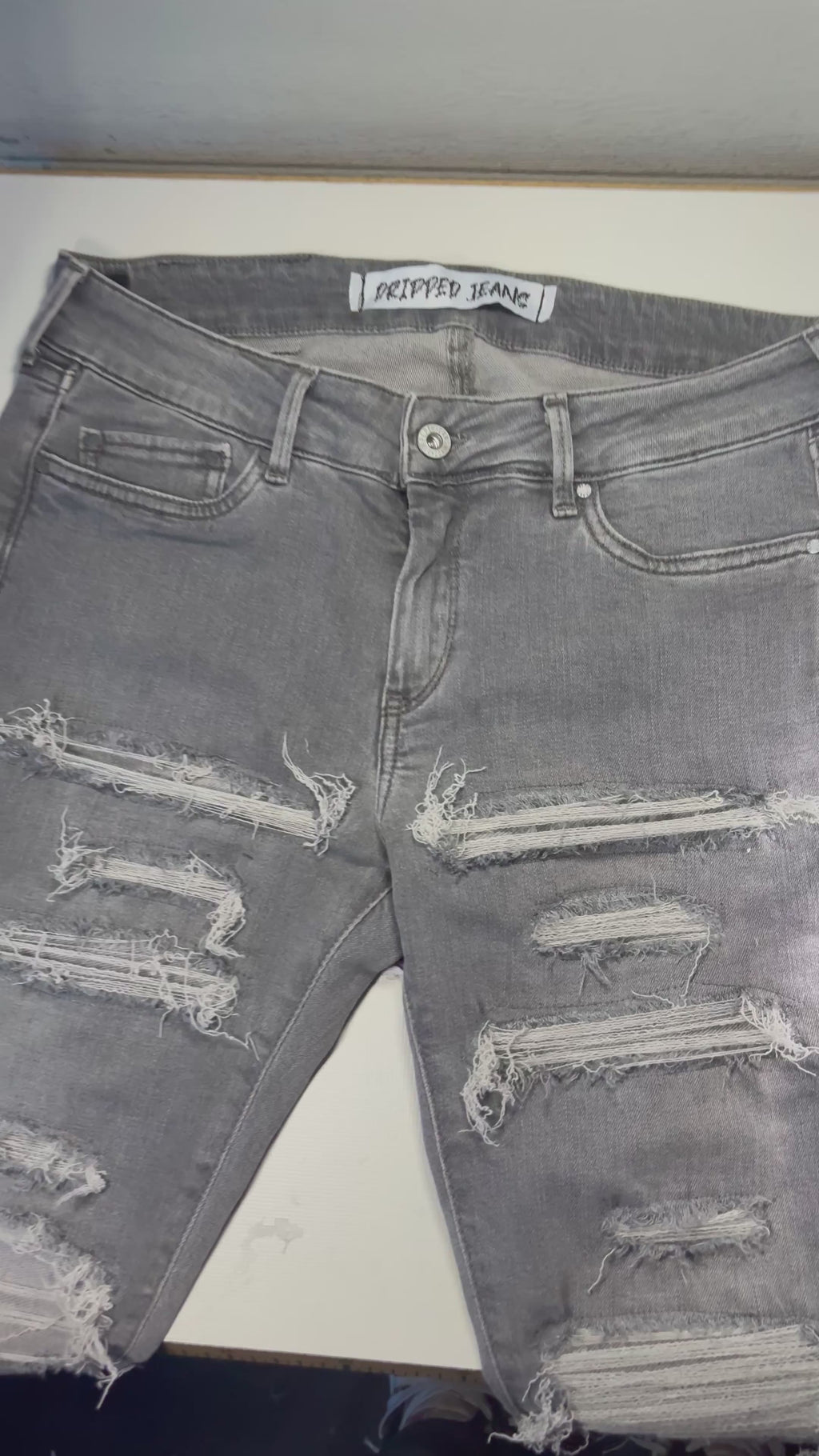 Dripped Slimfit Distressed Jeans | M